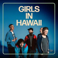 Girls in Hawaii