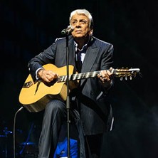 Enrico Macias