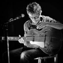 Xavier Plumas